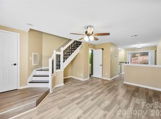 3105 Summercroft Ln, Charlotte, NC 28269