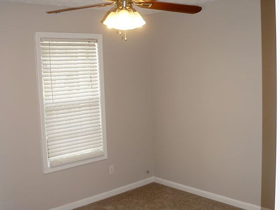 5th image of 64 Canterbury Dr