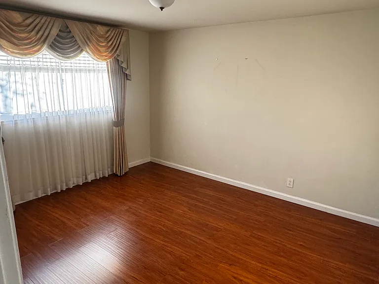 41685 Gifford St — Photo 8