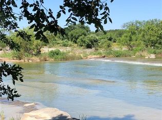 959 Pedernales Oaks Rd, Johnson City, TX 78636