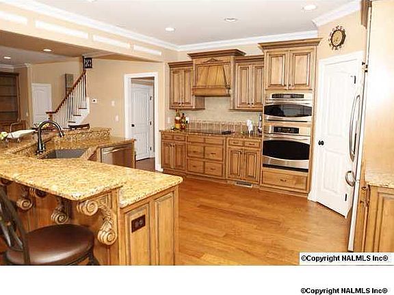 5th image of 130 Riverway Ln
