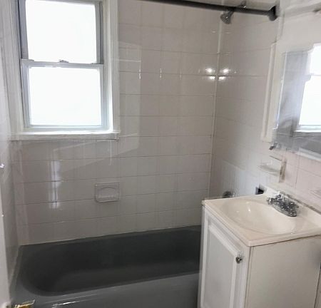 5th image of 1020 Harding Rd