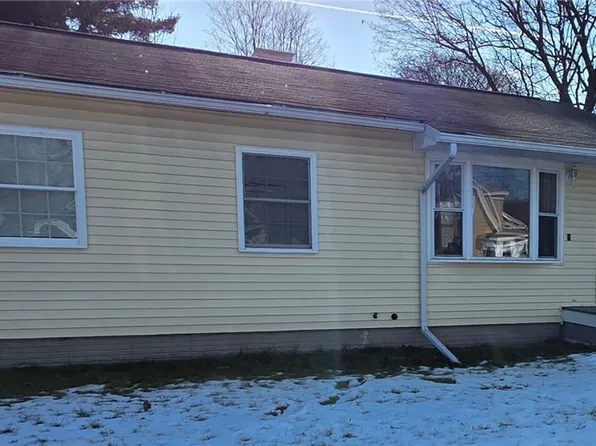 213 Kingsbury Ave, Elmira, NY 14901