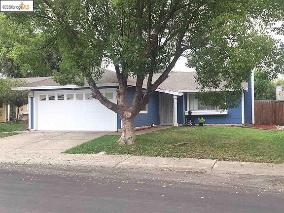 2nd image of 2062 Newport Dr