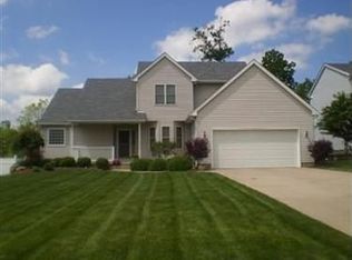 3510 Starwick Dr, Canfield, OH 44406