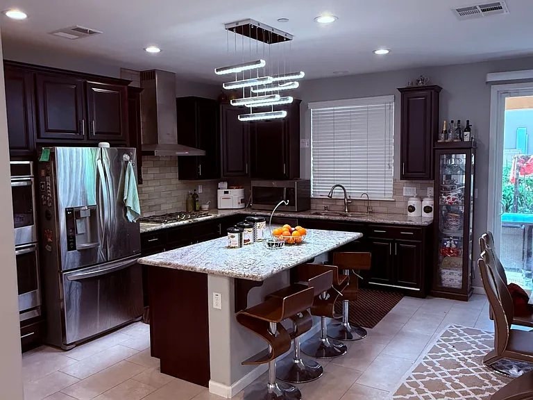 630 W Huntington Ave — Photo 17