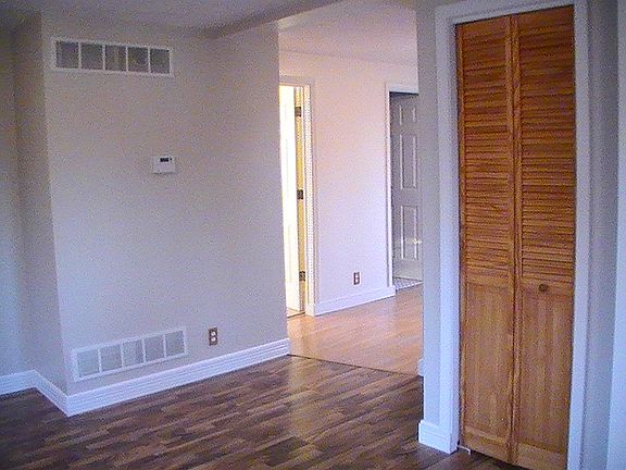 living room to kitchen