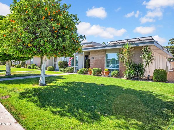 9907 W Hawthorn Dr, Sun City, AZ 85351