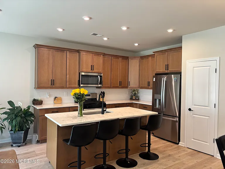 12 Coburgh Dr — Photo 6