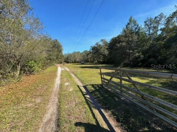 130 Robin Rd #22, Palatka, FL 32177