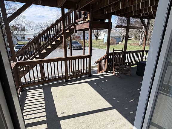 3rd image of 96 Picture Mountain Dr
