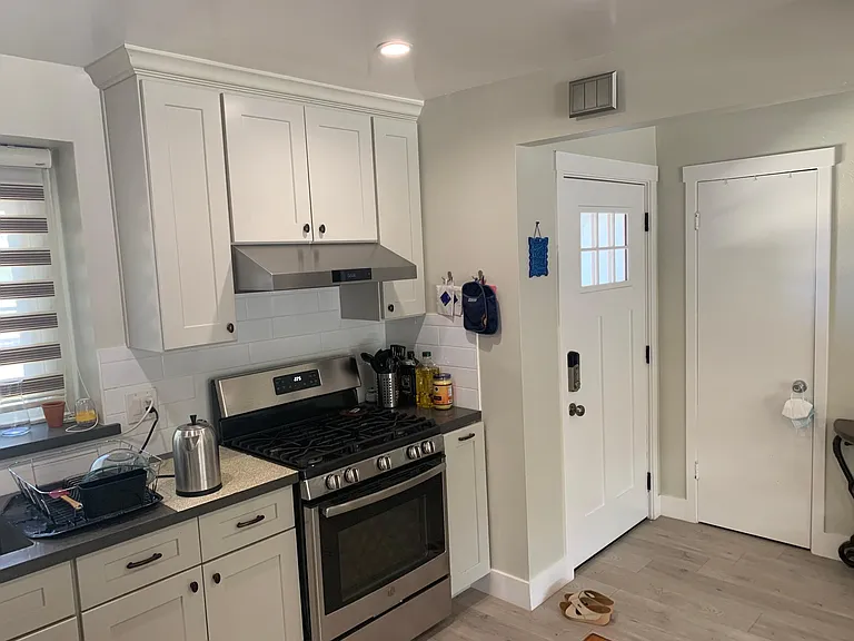 5551 Yale Dr — Photo 4