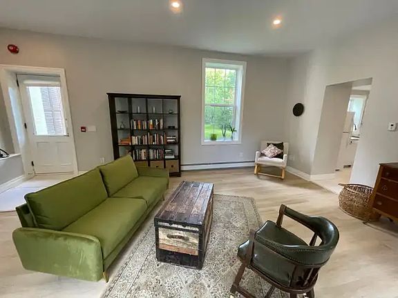 2nd image of 236 Burnham St #8