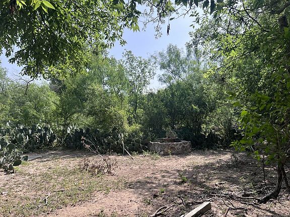 5th image of Frontera Rd
