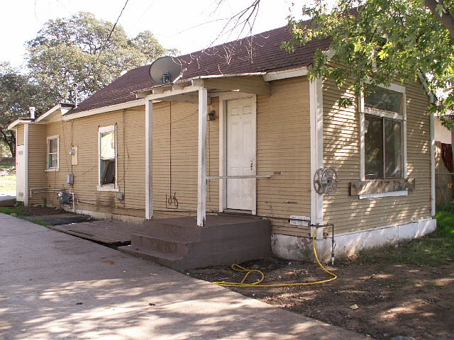 2nd image of 4715 Virginia Ave
