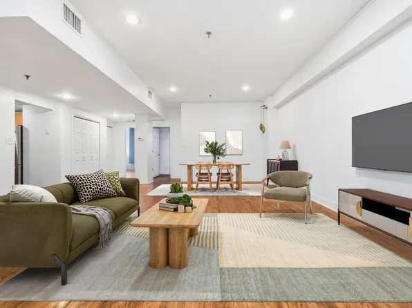 357 Varick Street image 1 of 27