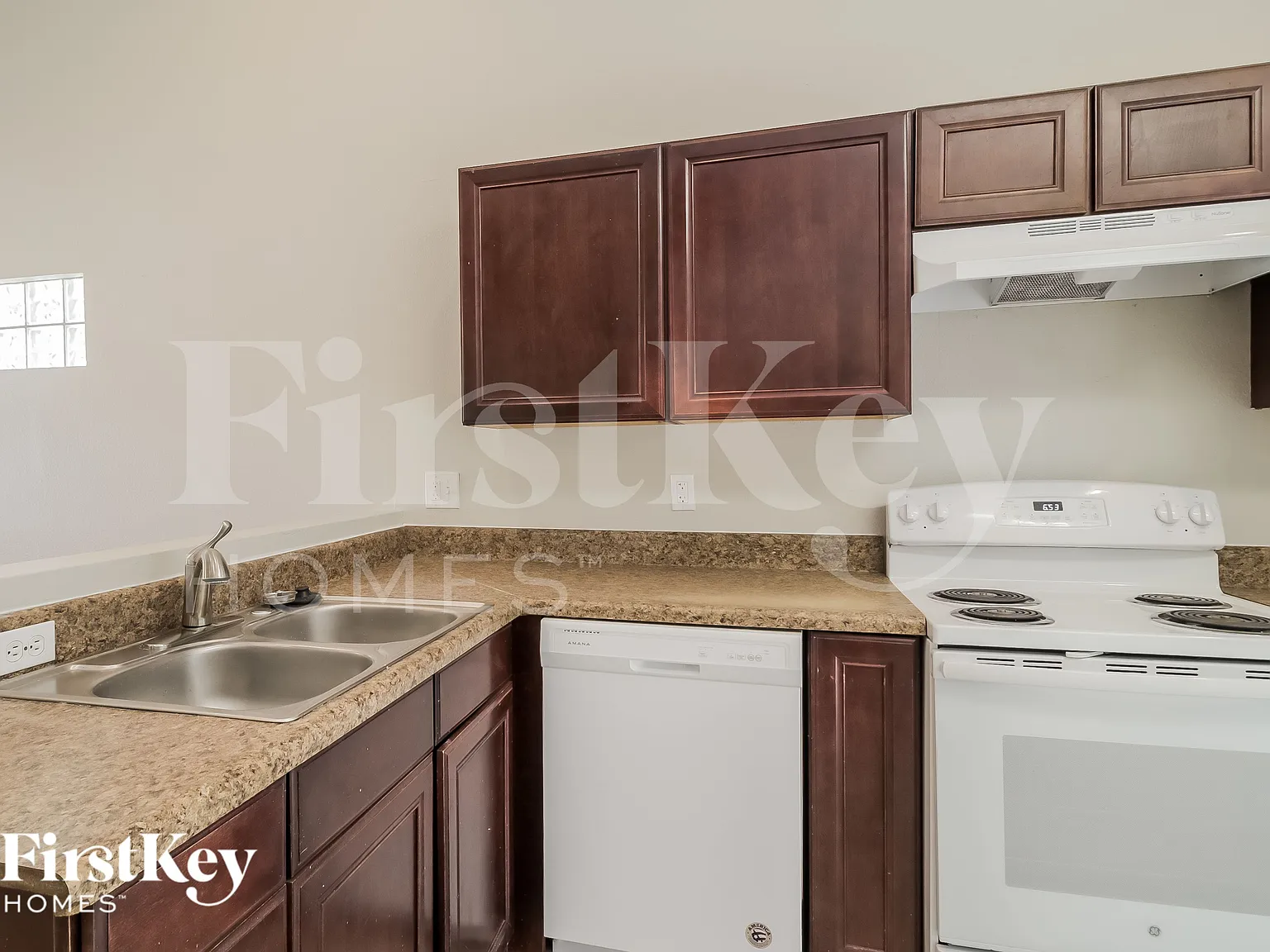 3 bed, 2.0 bath, 1124 sqft, $1,525 — Photo 4