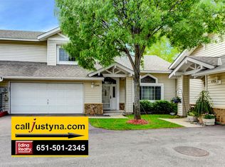 6908 Lake Ter E, Woodbury, MN 55125