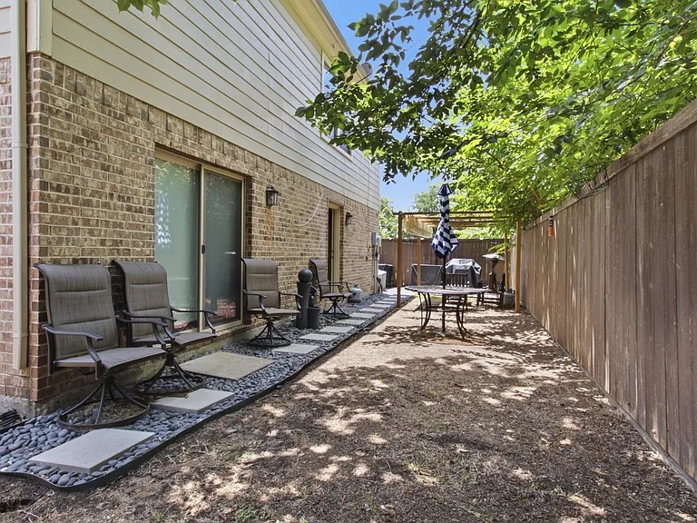 6131 Oram St #5 — Photo 11