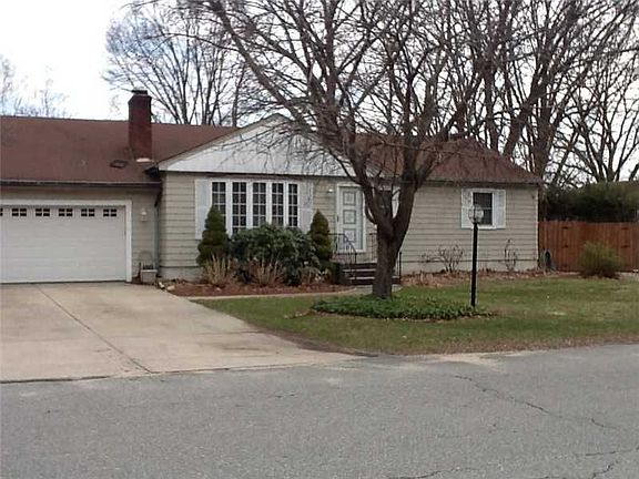 3 beds, 1 bath 