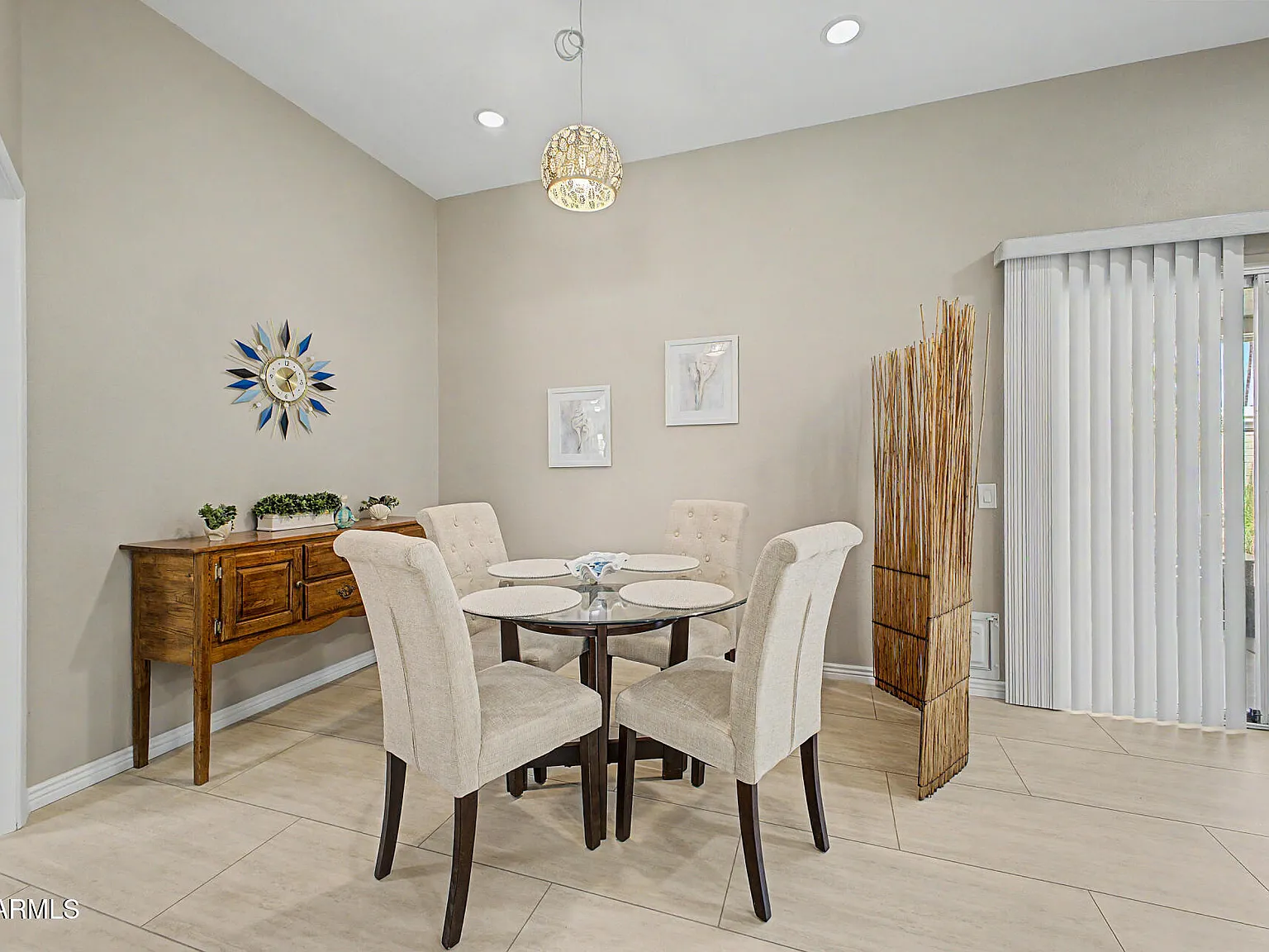 2 bed, 1.0 bath, 1375 sqft, $1,800 — Photo 3