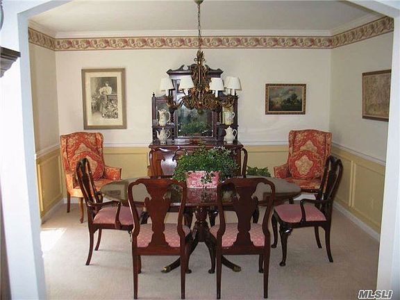 5th image of 7 Heritage Ln