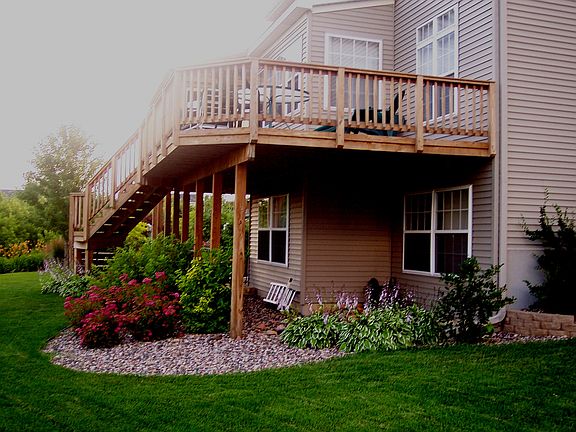 Large wrap around deck.