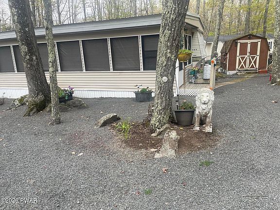 3rd image of 130 Fox Ln