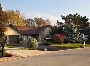 419 S Edgewood Ave, Wood Dale, IL 60191