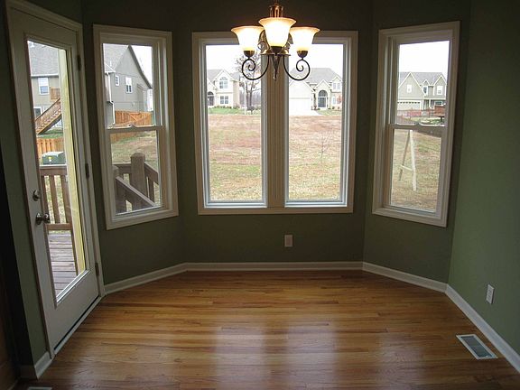 breakfast room