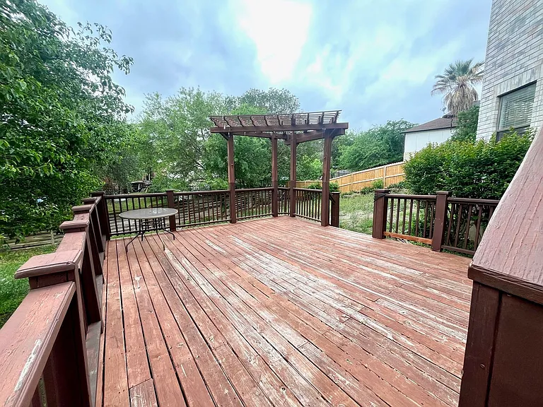 7734 Oakhill Park Dr — Photo 32