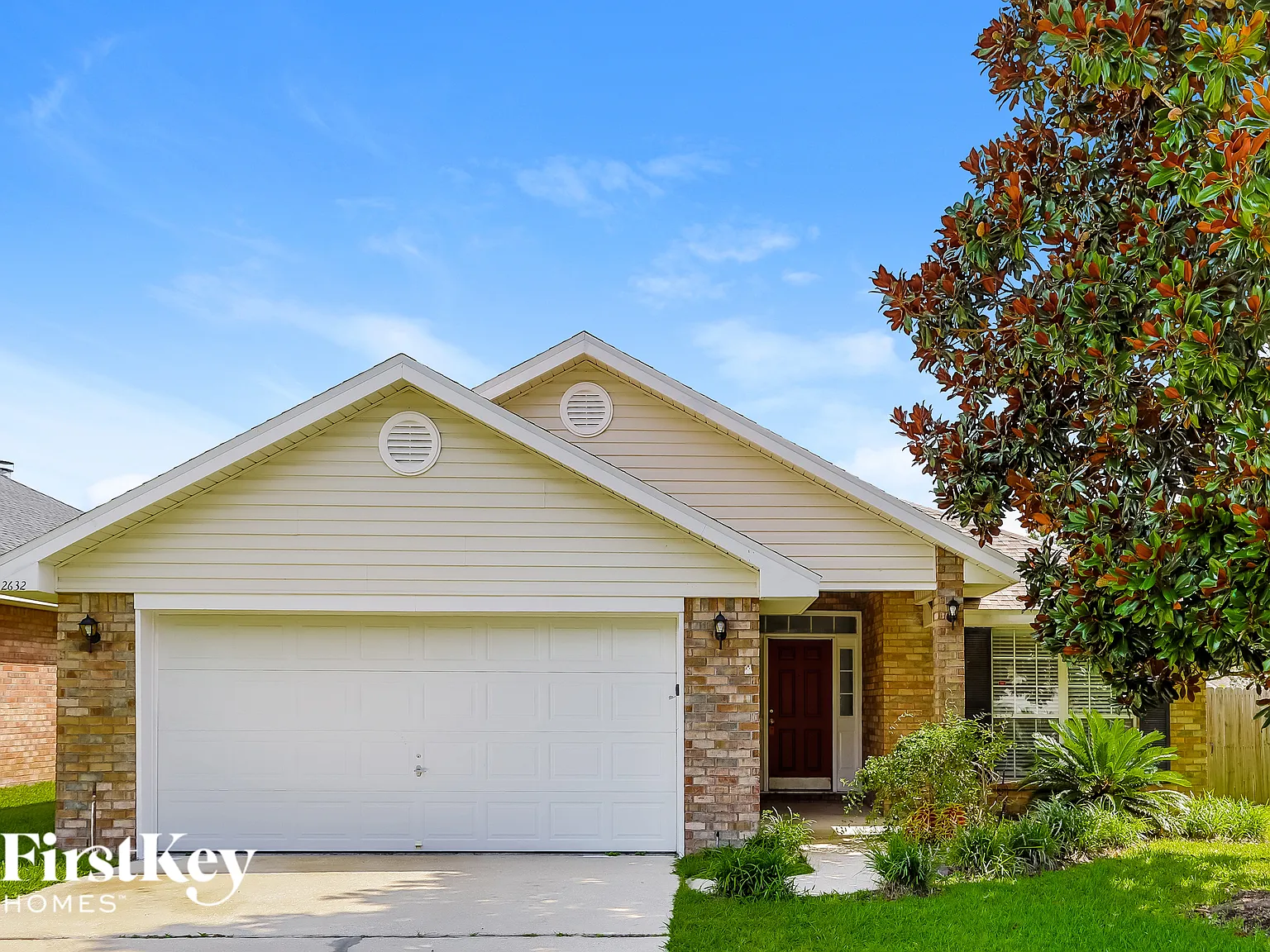 4 bed, 2.0 bath, 1898 sqft, $2,470 — Photo 1