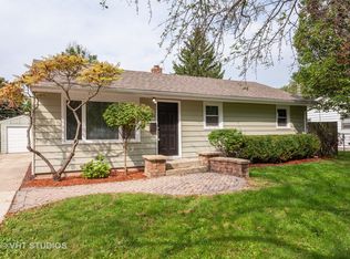 624 N Westlawn Ave, Aurora, IL 60506