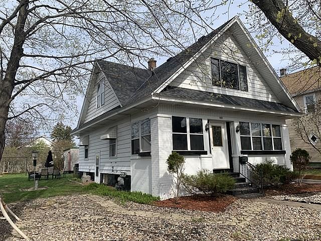 1st image of 1022 S 5th Ave