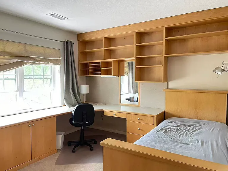 30 Lake Shore Ct #4 — Photo 10