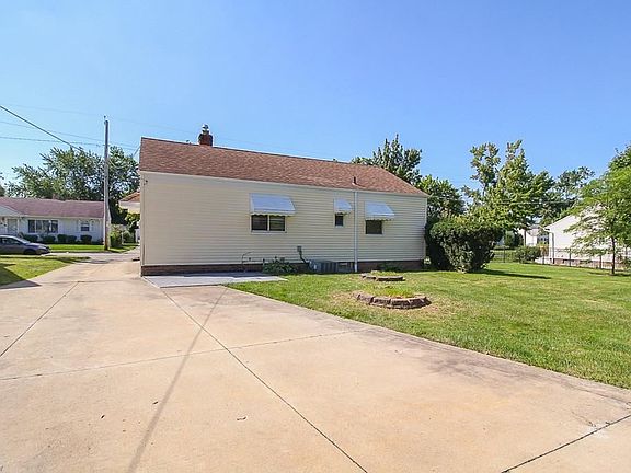 2nd image of 17205 Holly Hill Dr