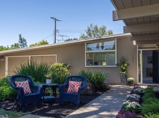 243 Ely Pl, Palo Alto, CA 94306