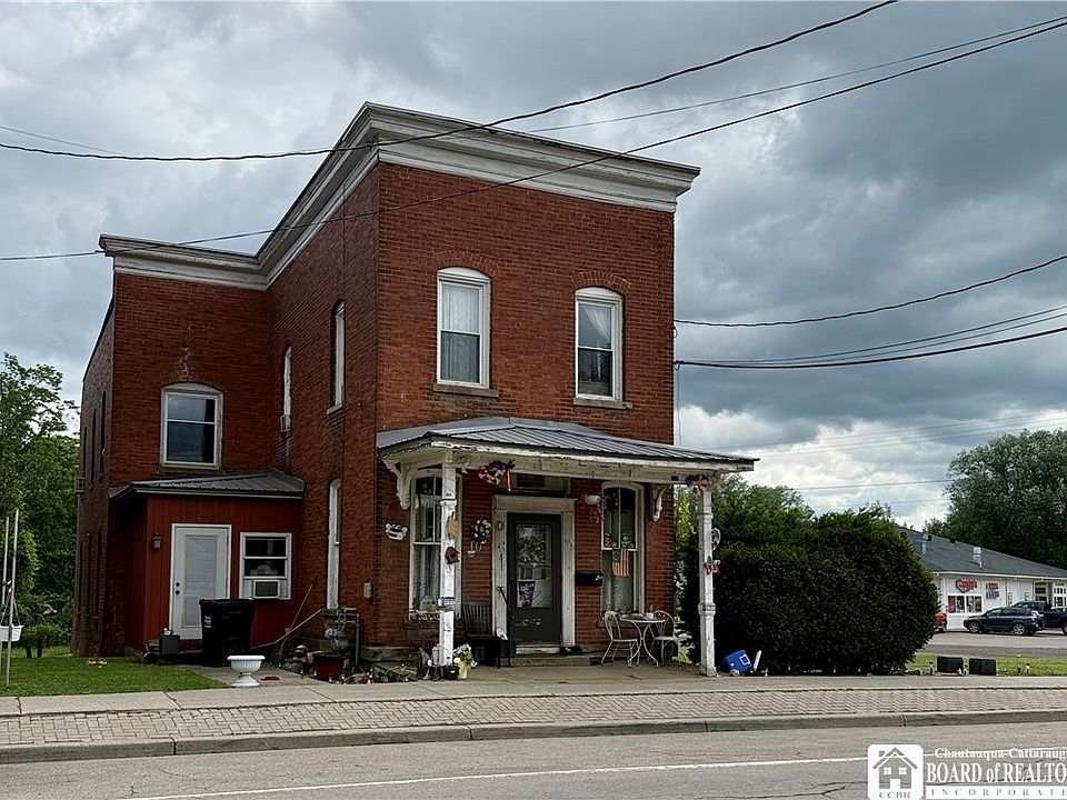 1st image of 10 Jamestown St