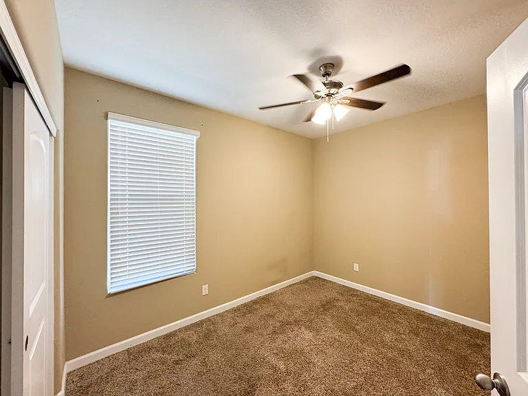 4121 W Crescent Rd — Photo 10