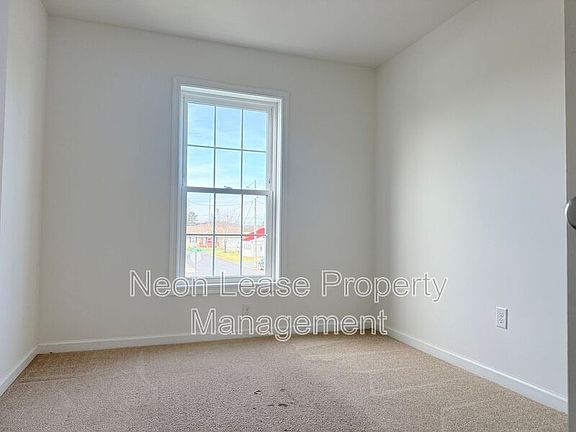 5th image of 129 Church St