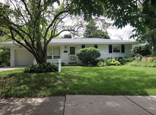 5235 Millshire Rd, Greendale, WI 53129