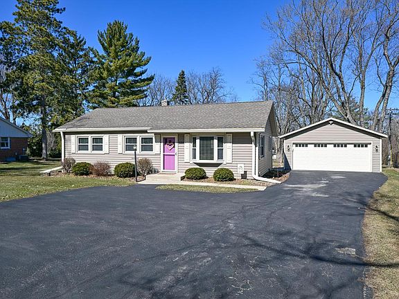 4th image of 1213 Main STREET