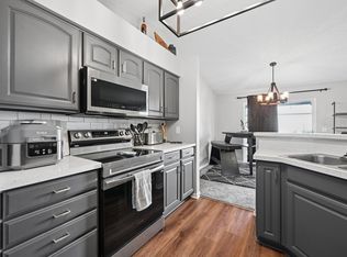 402 Napa Vall APT 303, Newport, KY 41076
