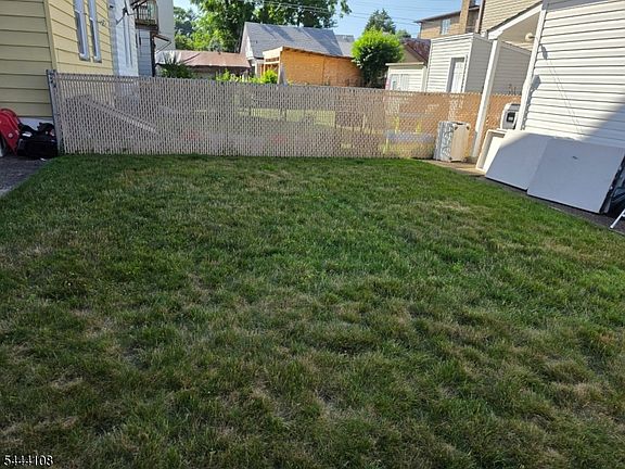 5th image of 251 Speer Ave