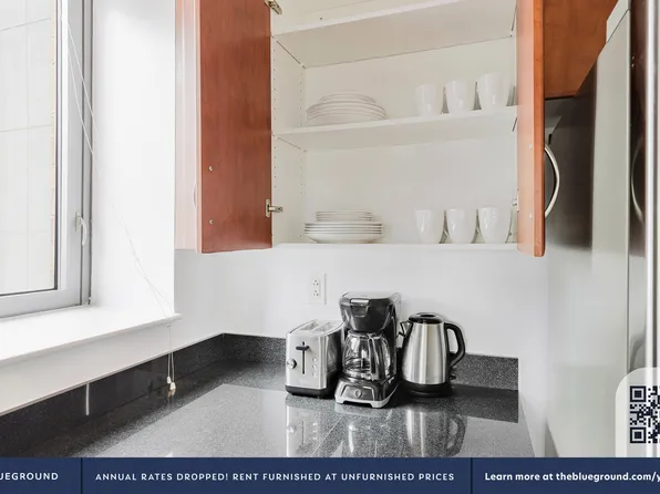 222 East 34th Street image 8 of 33