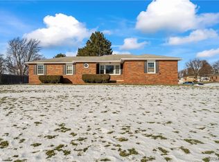 255 Somerworth Dr, Rochester, NY 14626