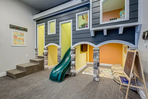 Kensington Apartments Photo 1