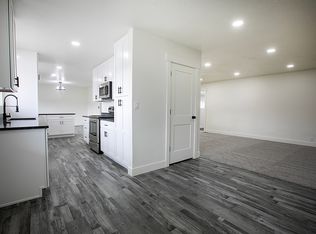 36 W Marquette Dr, Midvale, UT 84047