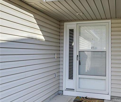 2nd image of 1323 NE Norwood Dr