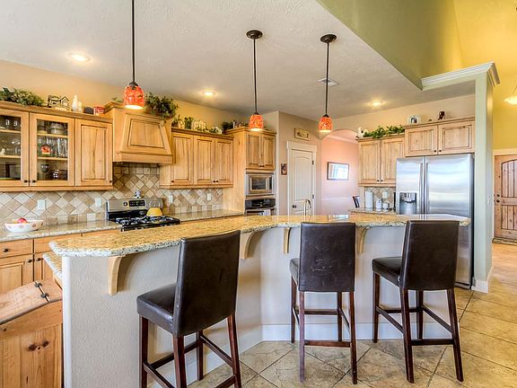 2nd image of 4663 W Saguaro Dr